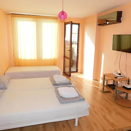 Apartment Freya Ruse